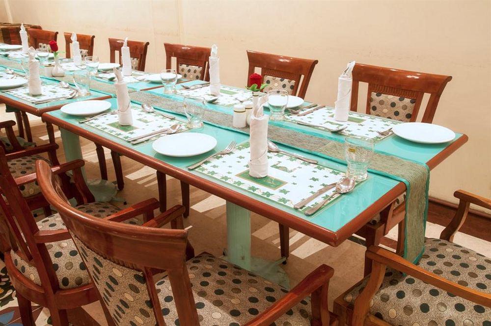 Hotel Royal Court à Madurai Extérieur photo