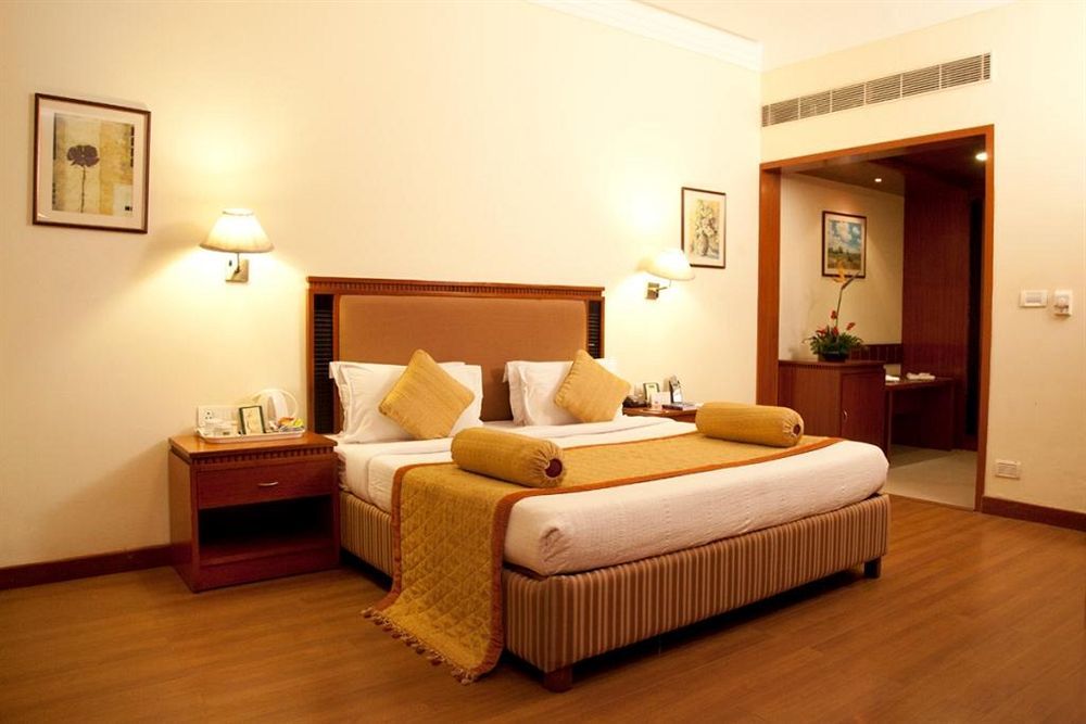 Hotel Royal Court à Madurai Extérieur photo